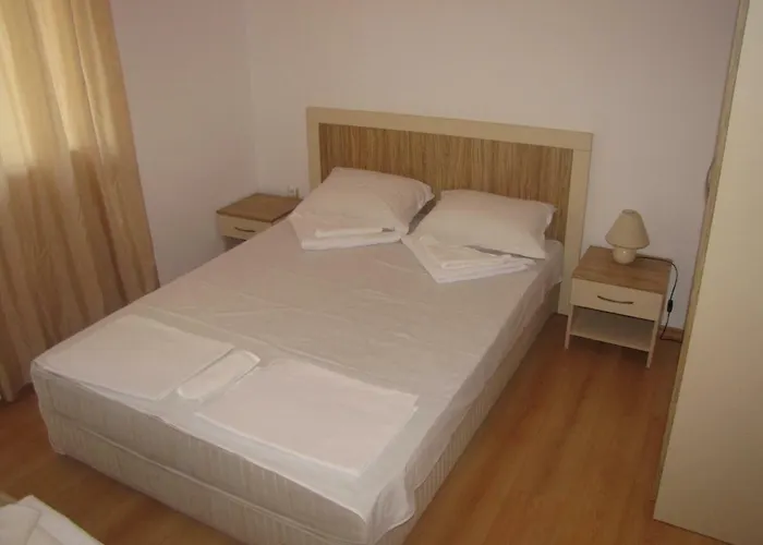 Guest Salena Apartmanhotel