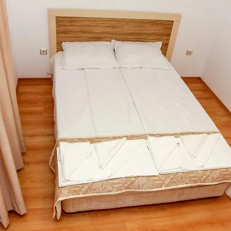 Guest Salena 3* Sluneční pobřeží