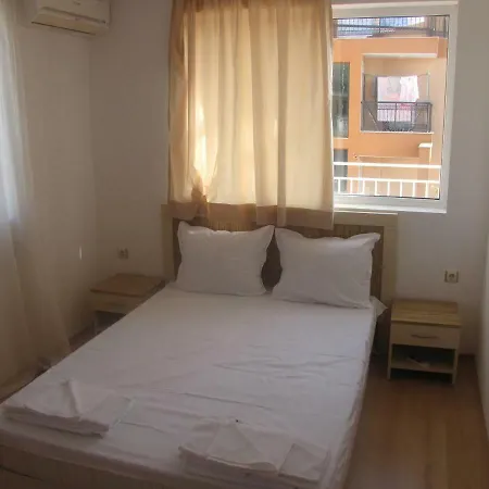 Aparthotel Guest Salena 3*