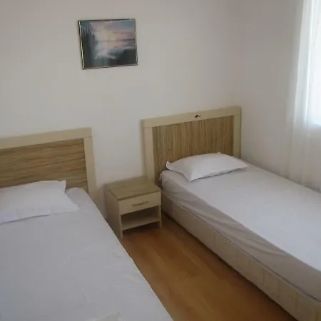 Lägenhetshotell Guest Salena Slăntjev Brjag