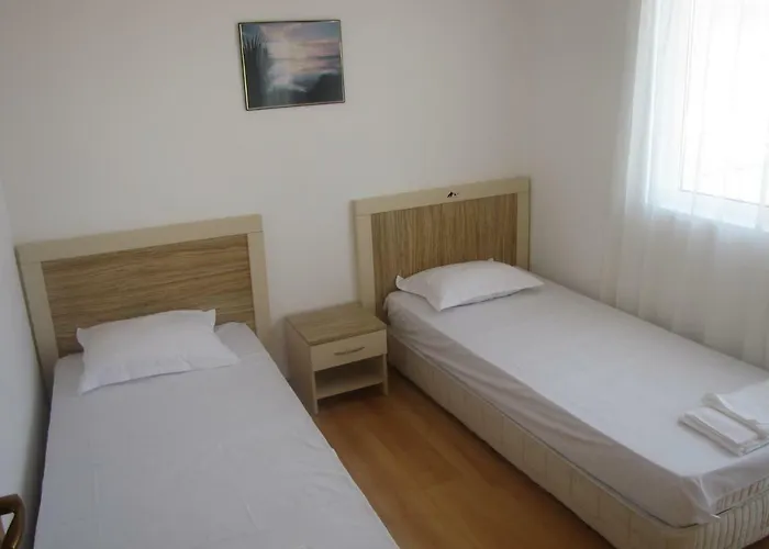 Lägenhetshotell Guest Salena Slăntjev Brjag