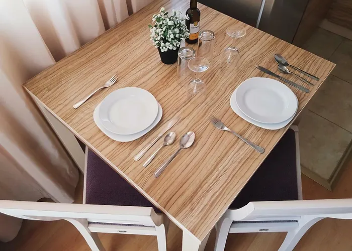 Lägenhetshotell Guest Salena 3*