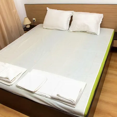 Lejlighedshotel Guest Salena 3*