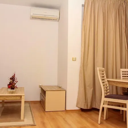 Lejlighedshotel Guest Salena 3*