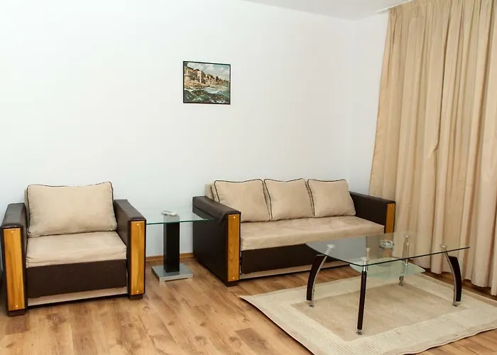 Guest Salena 3* סאני ביץ'